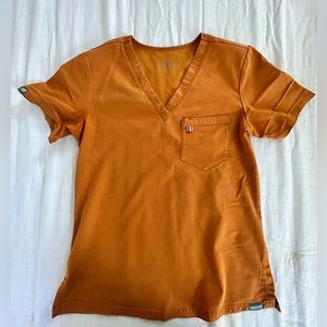 Mediclo scrub set in sunflower